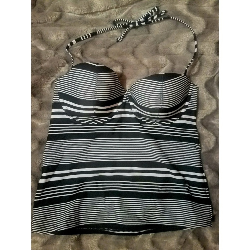 New Old Navy black and white tankini